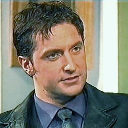 WorldArmitage's tweet photo. #richardarmitage #Tomsteele #Doctors https://t.co/o4TQ3ZhBiV