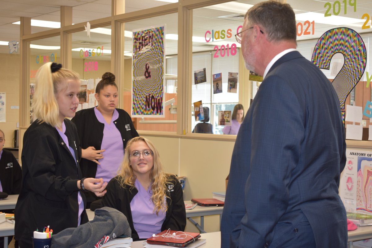 PALaborIndustry's tweet image. Yesterday, the Central PA Institute of Science + Tech showed us around their training programs that work w/ local businesses to provide experience + in-demand skills for the #PAworkforce. Students gain skills that vary from the #manufacturing industry to childcare. 

 #PAsmart