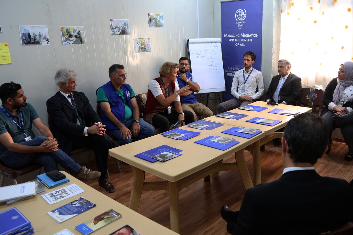 IOMIraq's tweet photo. Unique opportunity to give @EUAmbIraq a tour of @UNmigration's projects in #Basra #Iraq, including employment support for youth and Community Policing Forum which contributes to local stability and security. #Together 🇮🇶🤝🇪🇺 https://t.co/VxiDBk1jSY