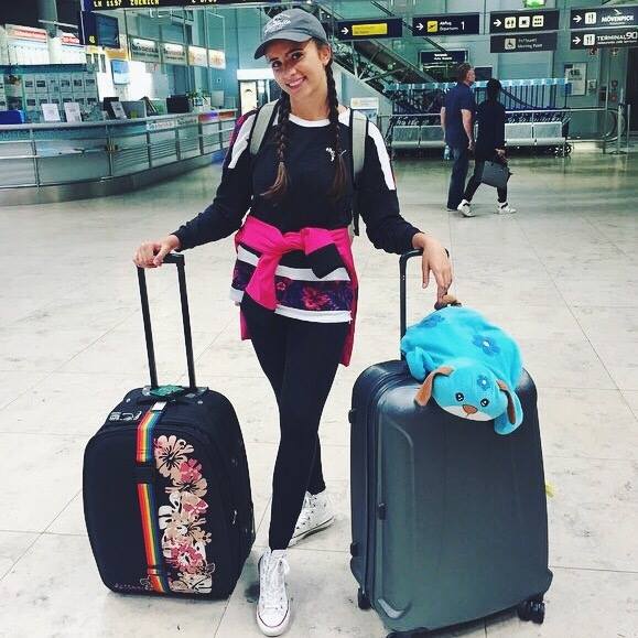Lalaaprincessa's tweet photo. @KLM_UK September 2016: Flying to Scotland to #studyabroad. Coming from a small town, never been away from my parents longer than 1 week and just turned 18, I was so scared. Turns out to be the biggest adventure of my life ✈️ Thanks for taking me on this journey! 🇬🇧 #KLMat99 https://t.co/EAnK6T8dfy