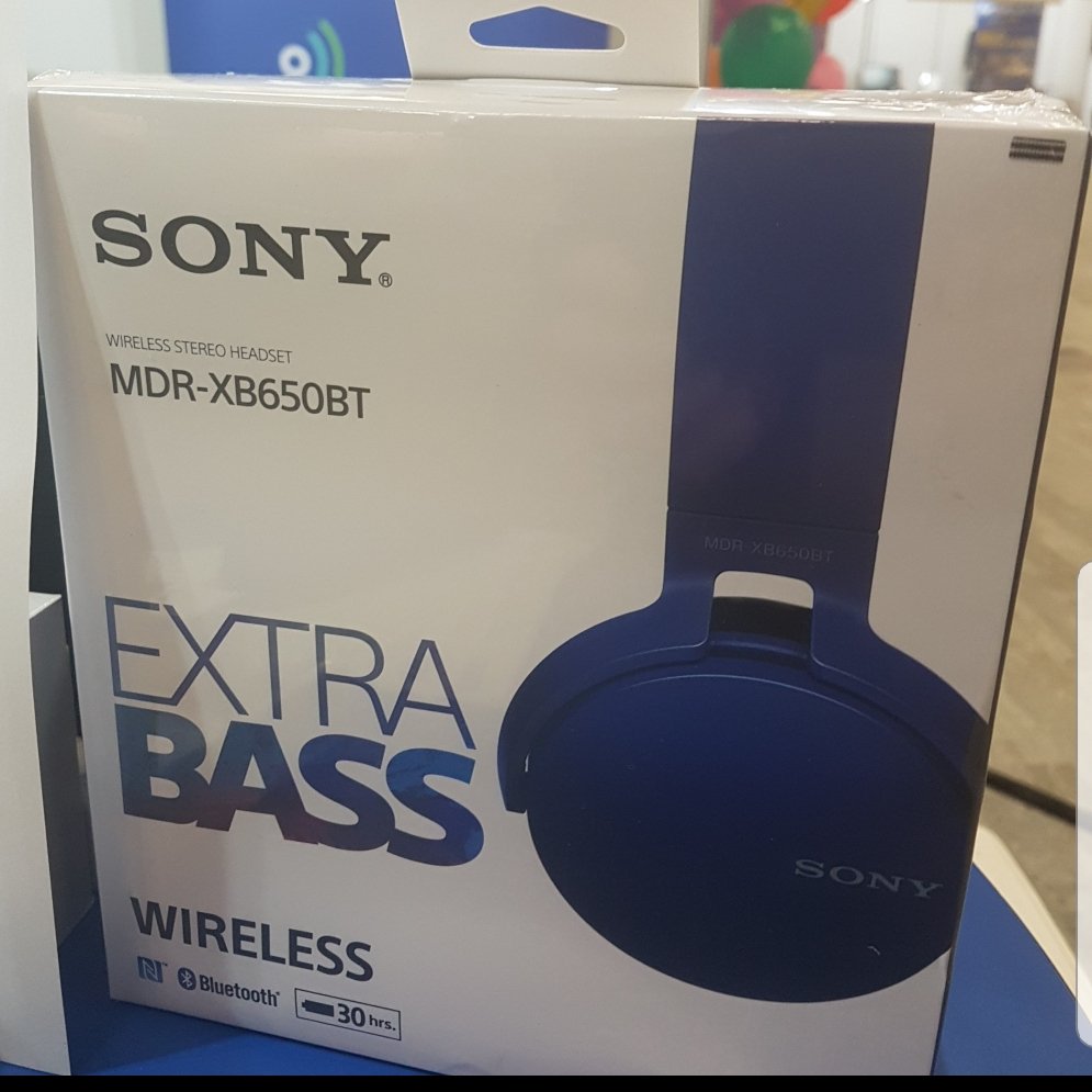 richvjones's tweet photo. Dont forget to drop off your business card at the TTM Booth18 for a change to win these Sony wireless headphones. #ARSC2018 
Will called out during lunch. https://t.co/2m9IfXV7cn