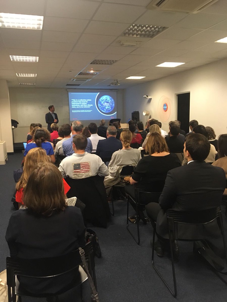 IFD_Paris's tweet photo. 📈Full house today for the presentation of the new Climetrics tool of @CDP in Paris. We are always happy to showcase innovative solutions which can contribute to #shiftthetrillions!  The objective of #climetrics is to rate Funds regarding their environmental impact. https://t.co/mxWaseHYAb