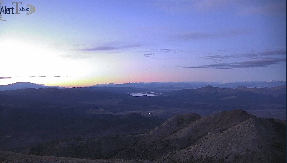 weatherbender_'s tweet photo. I can see why they call it TV Hill! #AlertTahoe https://t.co/UHq0fmdgxC
