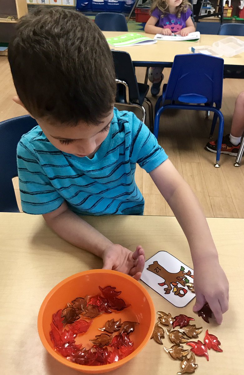 EcdcPpk's tweet photo. Counting leaves in math center.🍁🍂
#happyfallyall
#ECDCRoos
#@ECDCROOS https://t.co/E9S5H0IDcU