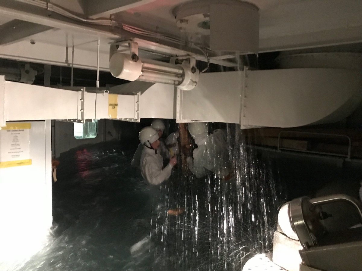 HMS_Raleigh's tweet photo. CORNWELL 13’s Port Class
Courage, Commitment, Controlled Aggression and Teamwork were all used in the DRIU. The recruits got their first look at Damage Control and how to stop a sinking ship. #cornwell13 #sinkingship #leakstopping https://t.co/SVri1gnrDy