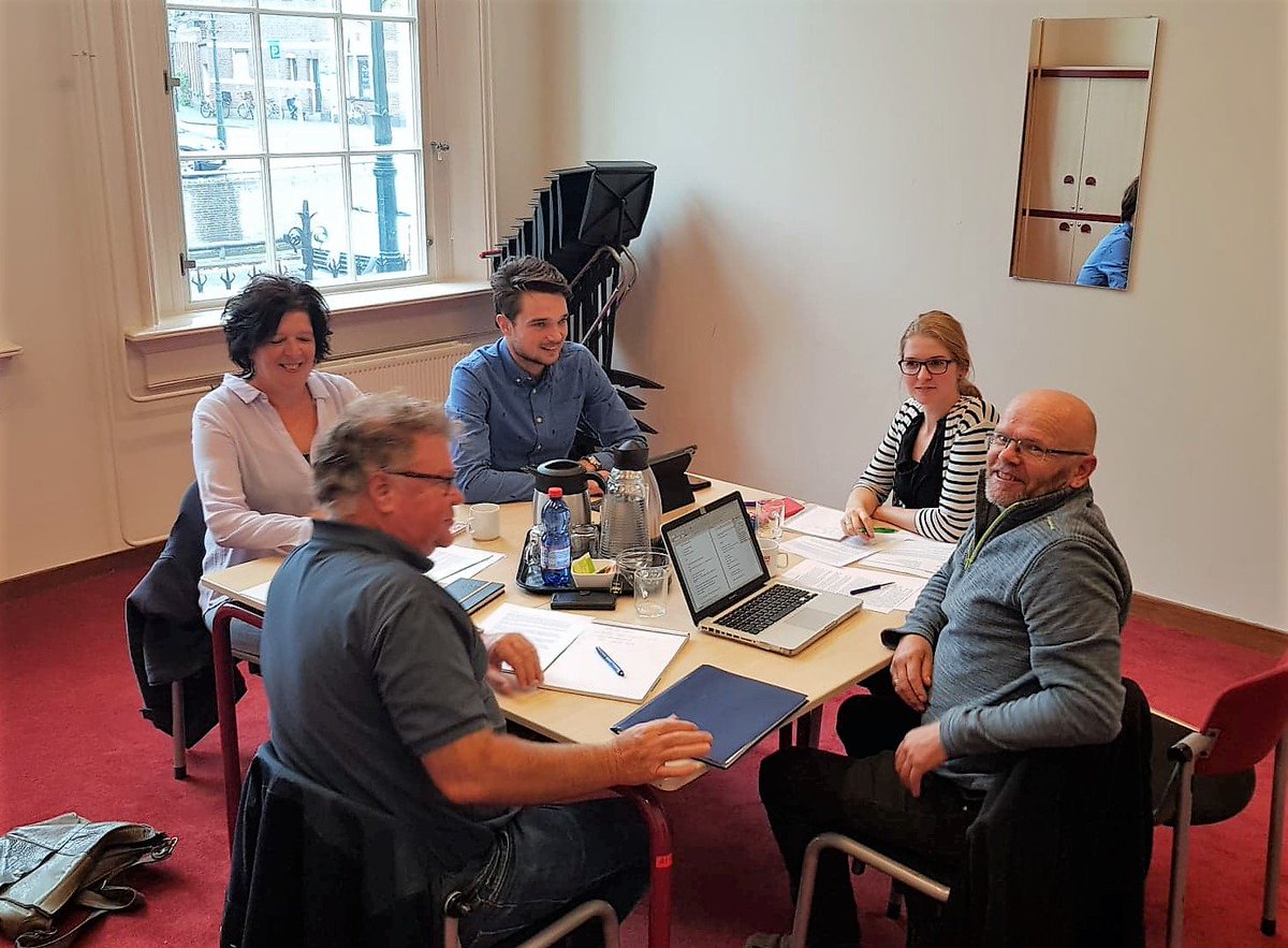 winkelinbedrijf's tweet photo. De werkgroep komt bijeen om de pitch voor Het Beste Idee van Kampen en de presentatie tbv Vereniging van Vastgoedeigenaren voor te bereiden. 
❤️voor @gemKampen ! https://t.co/nYT92LSwlA