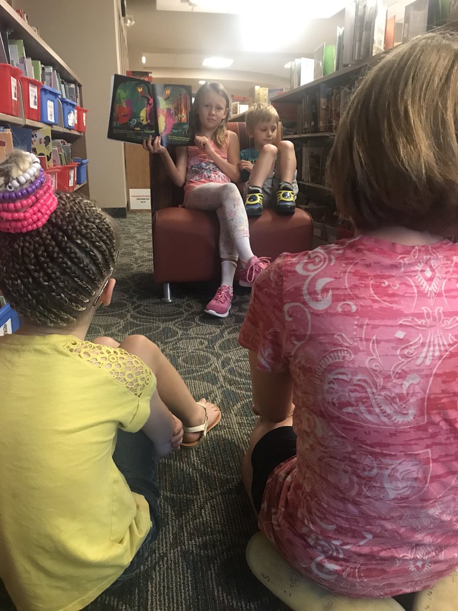 CronkCourtney's tweet photo. Literacy Club dove into some Halloween reading this morning📚🎃 #AchieveMore #ReadMore @CBCommSchools @Edison_Naughton https://t.co/UFosIiNzVo