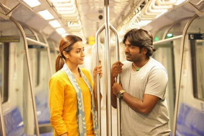 TheHinduCinema's tweet photo. In ‘96, Trisha revives the actor we saw back in 2002, Vijay Sethupathi, on a roll these days, carries on his fine form. Read the #96review by @srinivasjam here https://t.co/LhK0pVSNt8 https://t.co/6i2pRybagc
