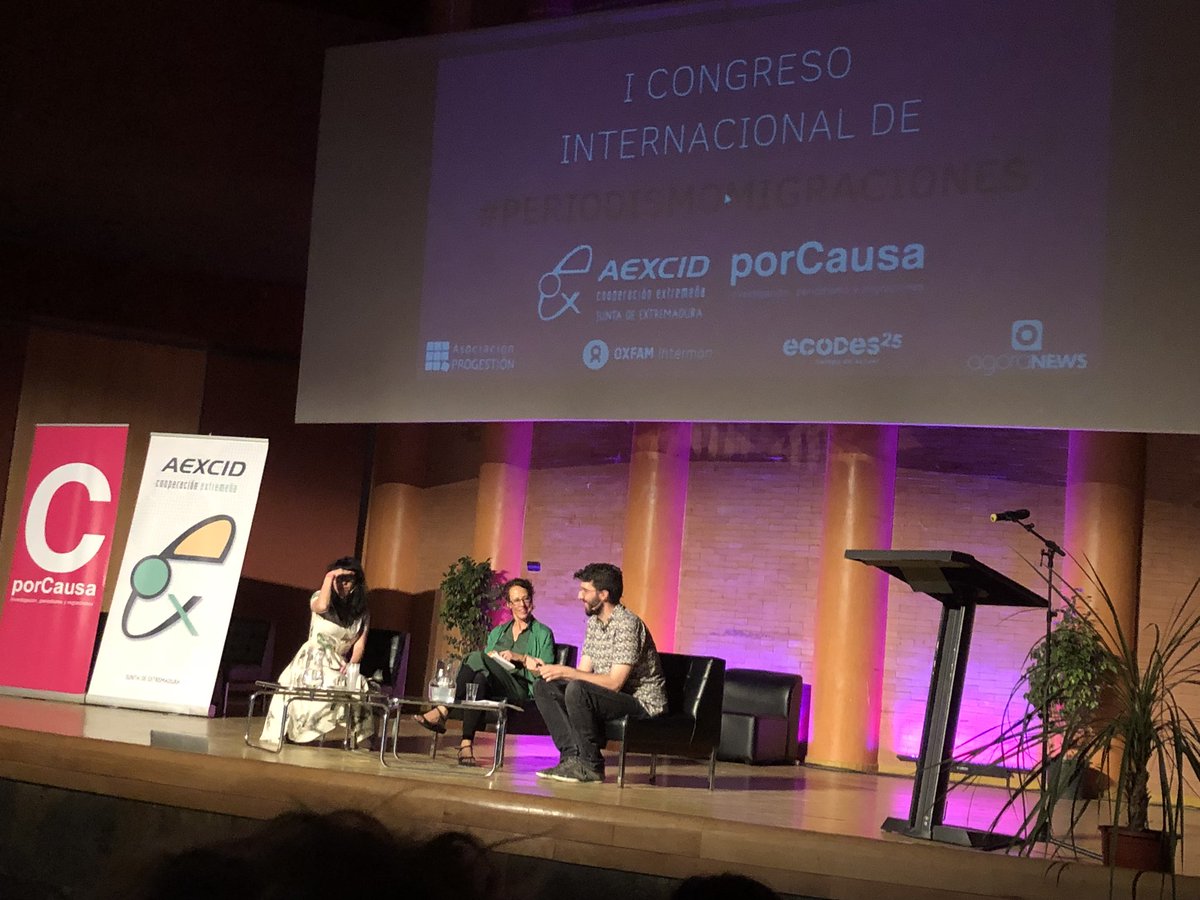 Imprescindible Congreso de Periodismo de Migraciones.  Periodistas y profesionales de ong hablan y buscan nuevas narrativas y relatos periodísticos en positivo de las migraciones. <a href="/AEXCID_/">AEXCID</a> <a href="/porCausaorg/">✳️porCausa</a> #PeriodismoMigraciones
