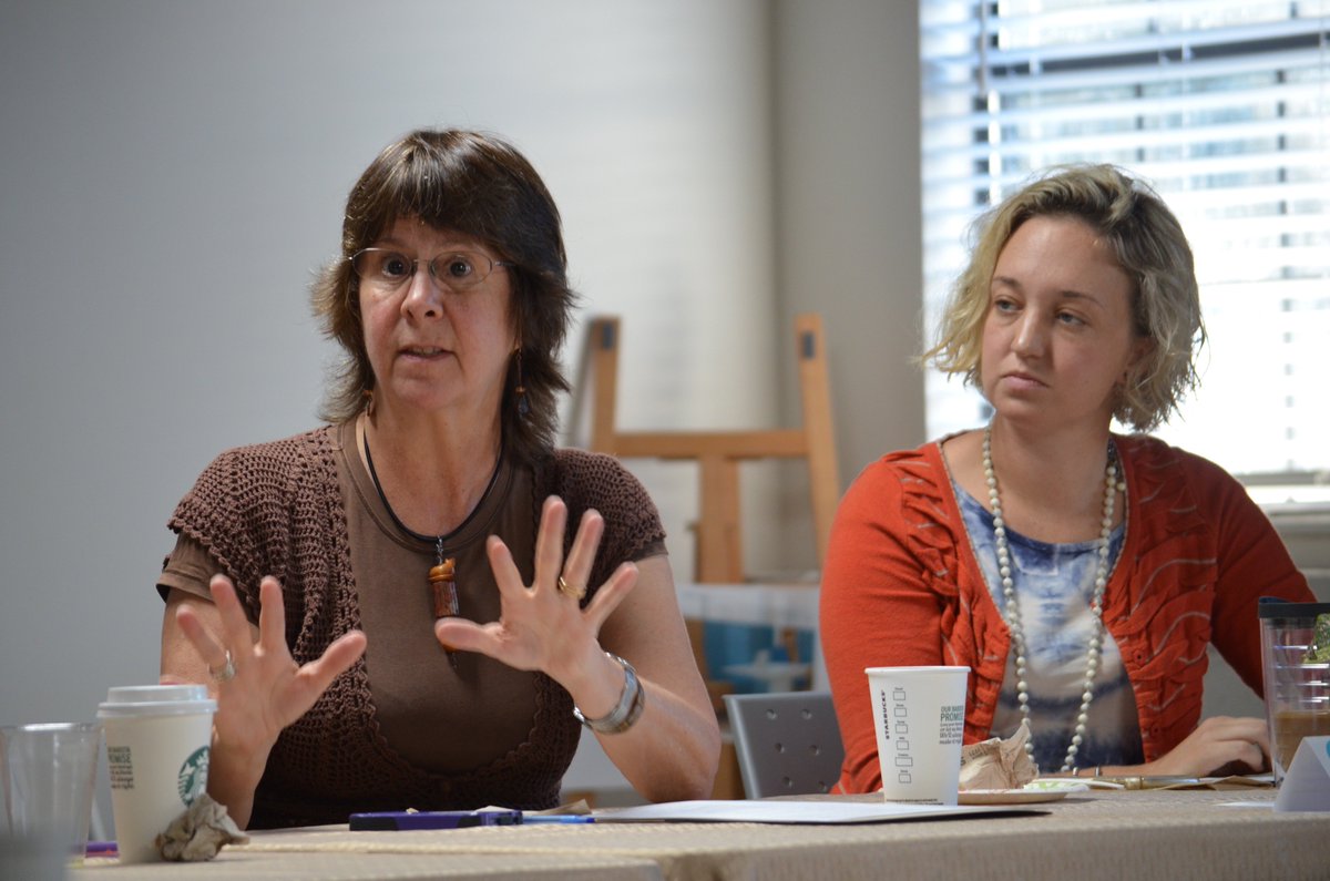 CharlestonParks's tweet image. Thank you to our West Ashley community members for joining us for #LowCountryOntheTable. Today we discussed how to improve our community through mobility, safety, and affordable housing. @onthetablesc #chs