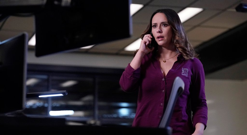 FoxStudioLot's tweet photo. FOXβs President of Entertainment, MICHAEL THORN, discusses this fallβs new shows https://t.co/0xF8H2ruTV #21cf #foxtv #foxshows https://t.co/eg2u2c0547