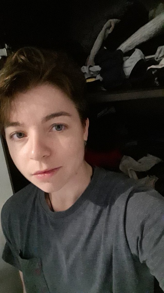 beerandqueer's tweet photo. Bon je profite de ce # pour faire mon comming out 

 #MyTransBody #transisbeautiful https://t.co/wABbU9JBxp