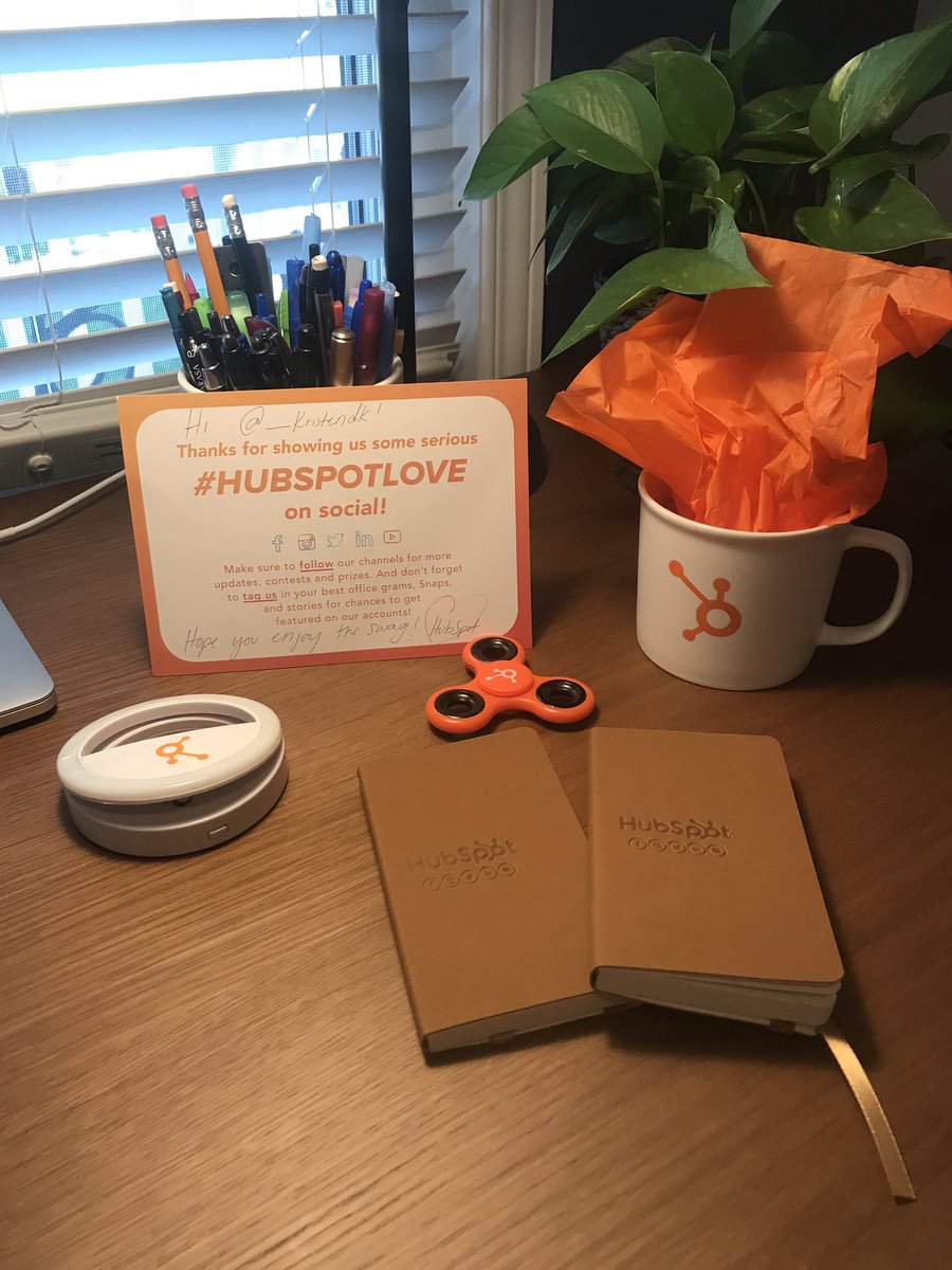 _kristendk's tweet image. Whoa whoa whoa... did Christmas come early? I’ve wanted a @HubSpot mug for forever!! Thank you so much for the swag 🧡 #HubSpotLove #inbound 

*puts kettle on* 🏃🏽‍♀️