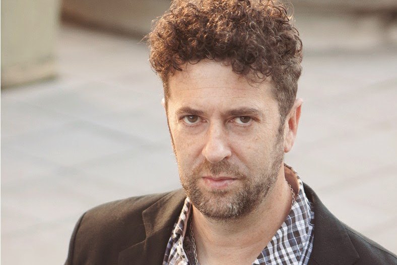 Roberto “Palo” Pandolfo presenta #ELVUELODELDRAGON en el Margarita Xirgu el dia 02/11 y MUCH tiene 2 tickets para que vayas con quieras y no te lo pierdas!
Para participar tenes que entrar a nuestra fan page, es super facil!
goo.gl/o7eaaQ 
Suerte para todos!!