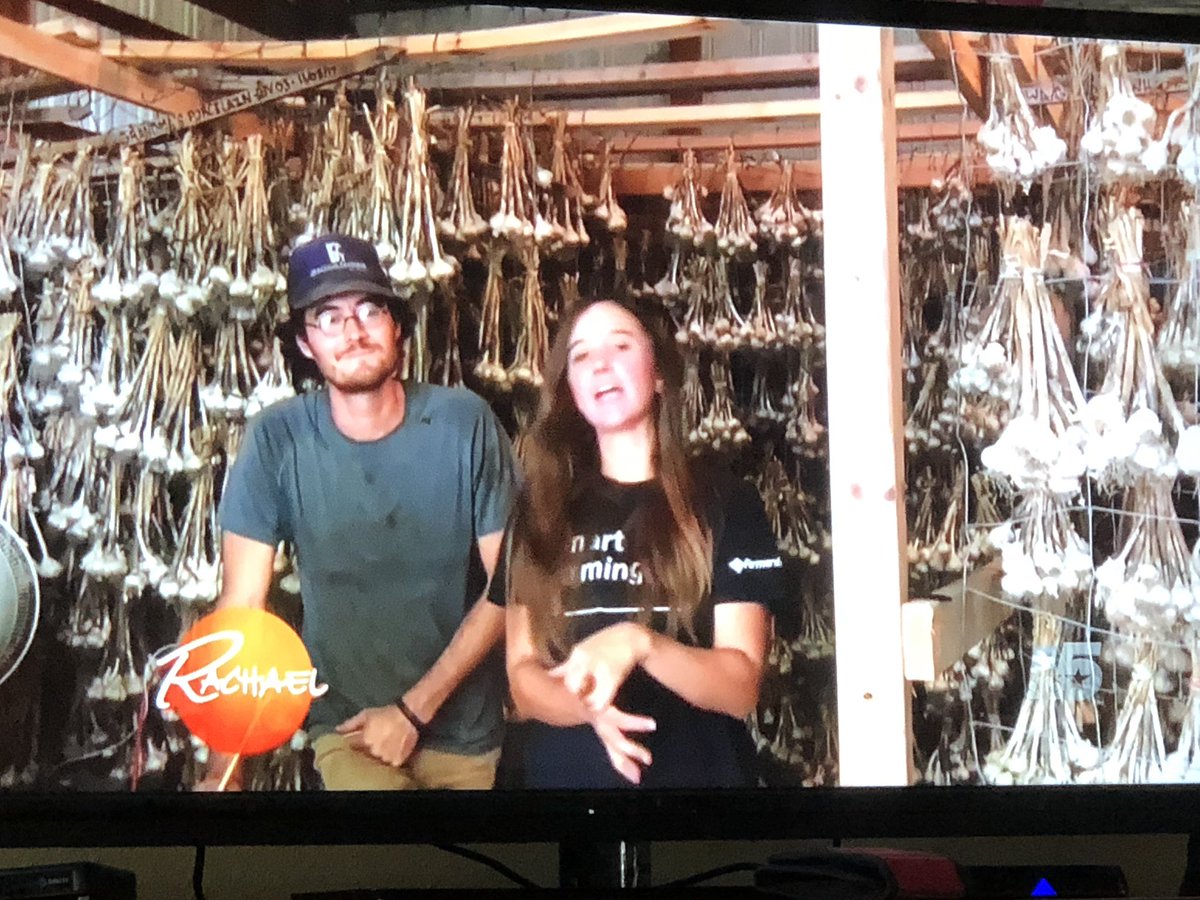 LindsayKimbrell's tweet image. Saw this @farmers_edge #SmartFarmingIs shirt on Rachael Ray!!