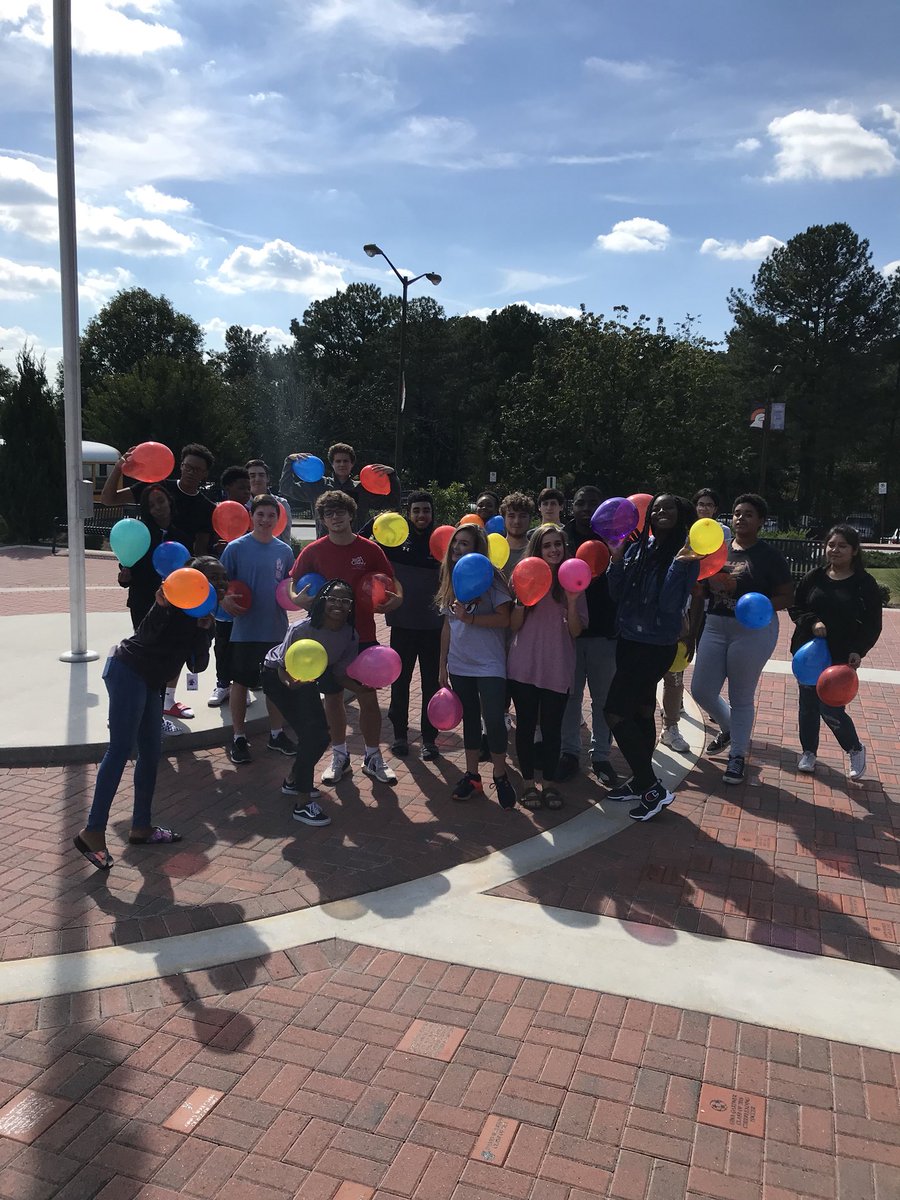 NSmyfreedomday's tweet photo. NSCHS Sociology classes experience Role Conflict and how hard it is to keep all our balloons of life in the air. #NSCHS #spartanstrong https://t.co/E3hDIG2uNb