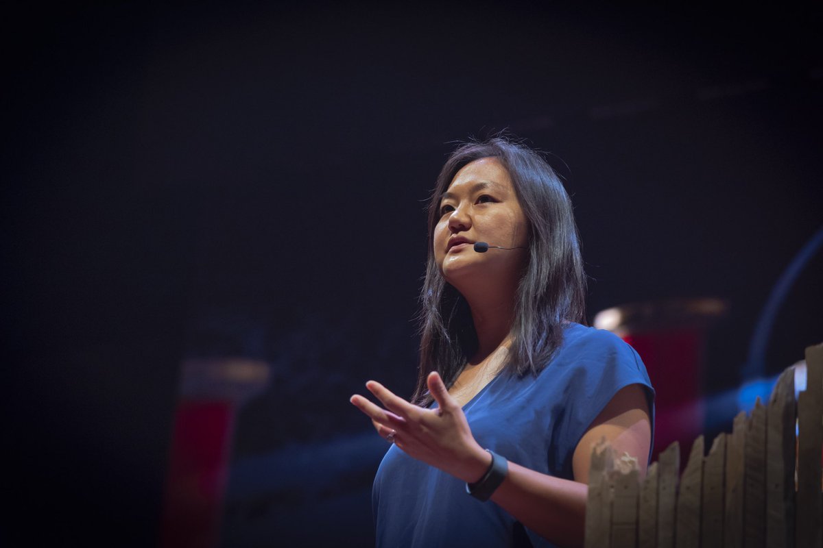 STORYgatherings's tweet photo. “When you think about your career and your goals, would you still do what you do -and enjoy it- if social media wasn’t around?”
— @pketron
#STORY2018 https://t.co/ycOrkWDEbo