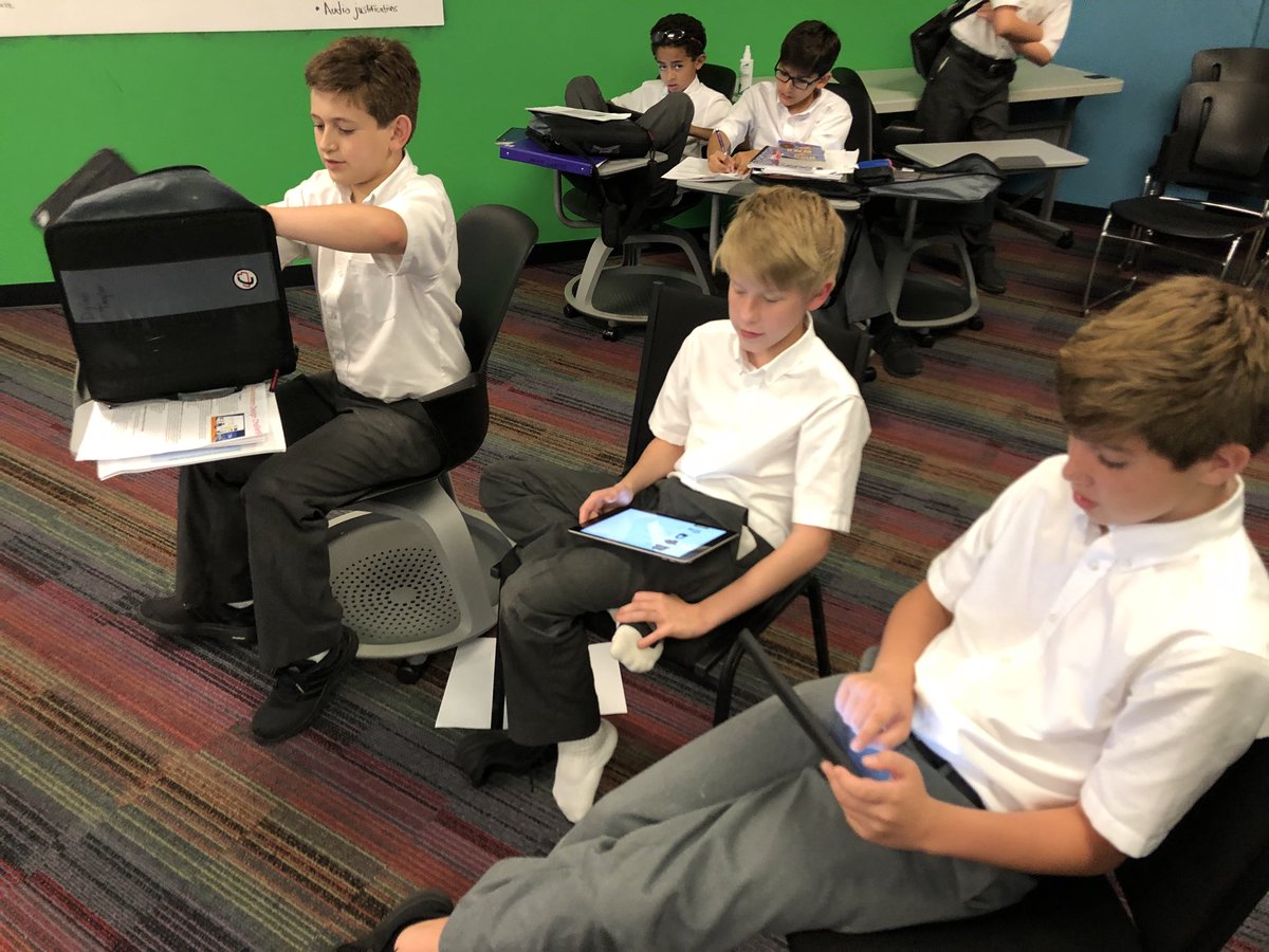 AmandaFoxSTEM's tweet photo. Ss are creating their budget plans for our #marsshot CRs for the #cosbacktoschool challenge! Lots of #vrready equipment and 1070gtx cards showing up! Knowing specs is important for future ready classrooms! #sjesdallas #steampunksedu #digistem @cospaces_edu https://t.co/12BtiPIvef
