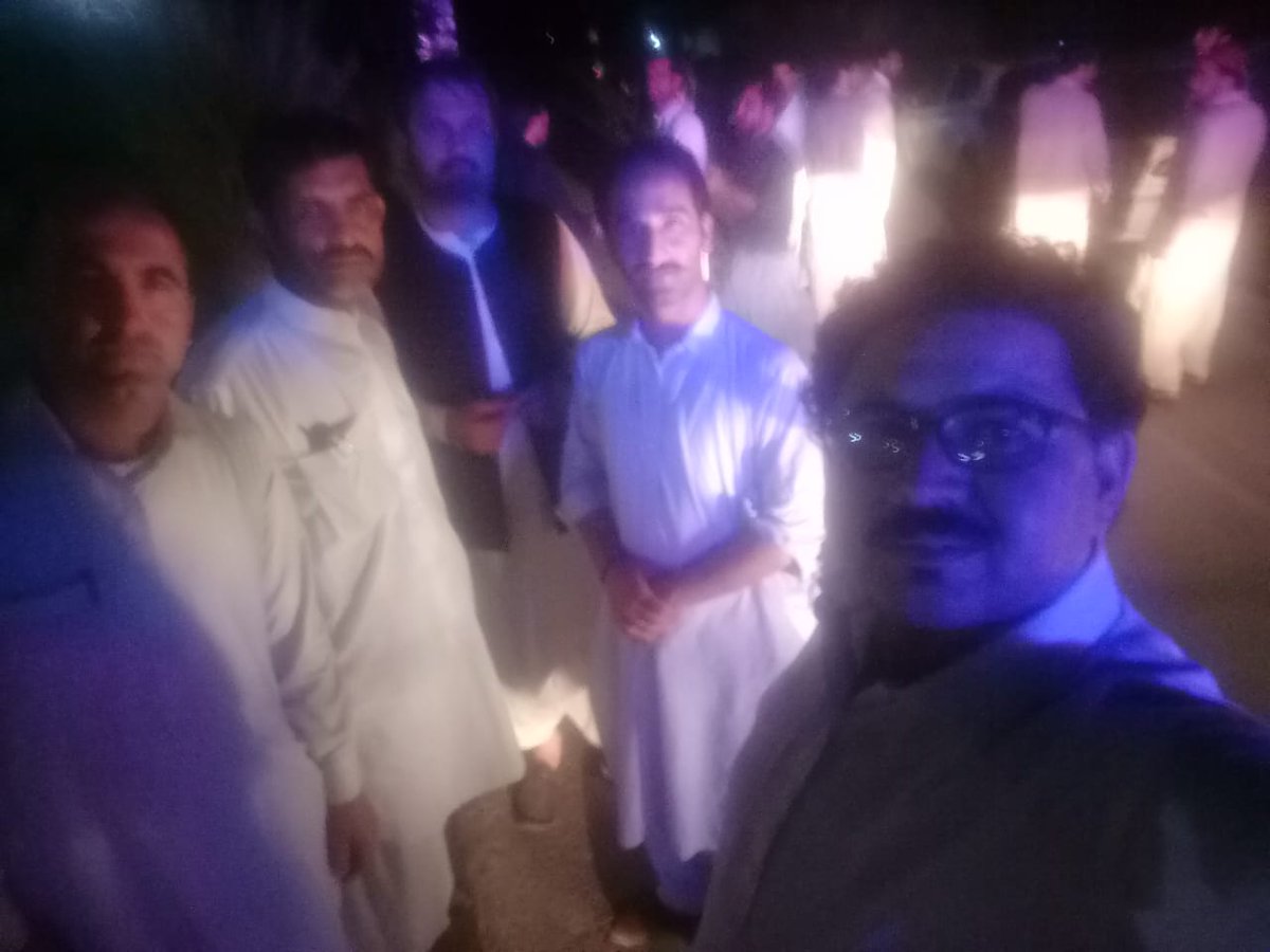 ShahiSherani's tweet photo. #SaveUOP
#LongliveStudents resistance
ایم ٹی ایم کے گرفتار تم��م رھنما رھا
ایم ٹی ایم اور انتظامیہ کے درمیان مذاکرات کامیاب جسکے بعد تمام گرفتار طلباء رھا کردئے گئے طلباء کی رھائ میں  میاں افتخار حسین نگہت اورکزئی اور تمام طلباء تنظیموں کا کردار قابل ستا��ش ہے
@MianIftikharHus https://t.co/z5dARGsOMx