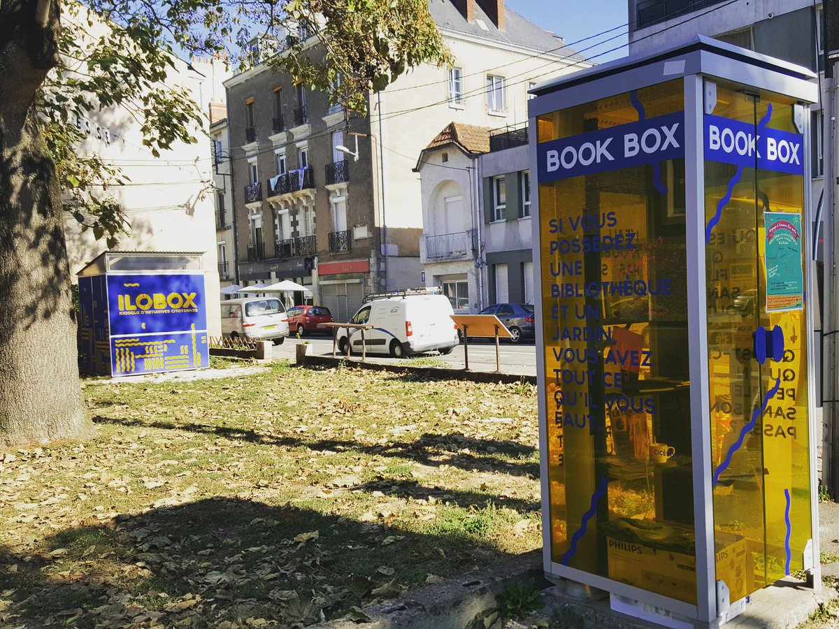 yvoniglemer's tweet photo. Belles initiatives de @nantesandco #Bookbox une #boitealivres &amp; partages et #ilobox un kiosque d' #initiativescitoyennes  : de belles idées pour animer le quartier de l ' #iledenantes . #Nantes  #zerodechets #zerowaste #transitiontown #transitionideas  https://t.co/JfwyUYrJvm https://t.co/2h1VMt8Fv2
