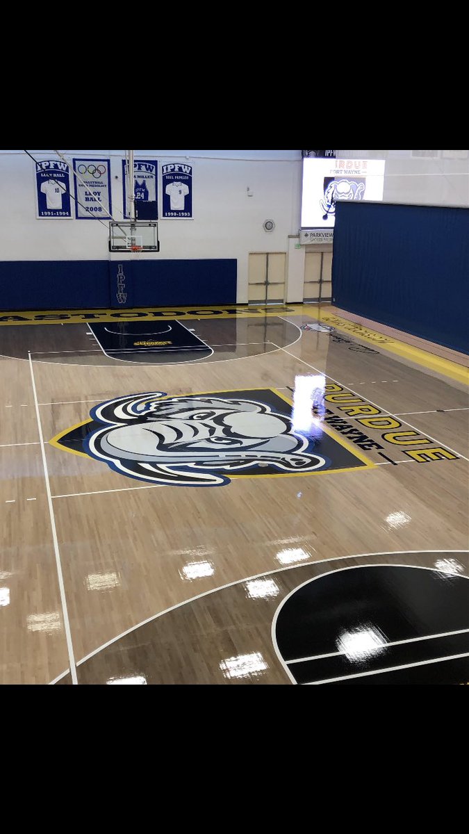 Rico_wardlow's tweet photo. Excited to announce that I have committed to play D1 volleyball at Purdue University Fort Wayne! So excited to be a mastodon 🐘🔵!! https://t.co/gx8KWqkZ8E