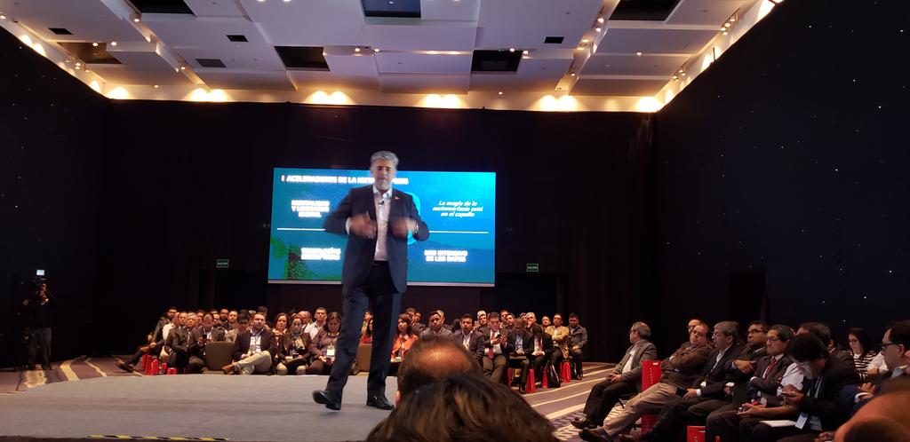 TheSallibuc's tweet photo. #Adexusdayperu2018 Metamorfosis, el desafío digital https://t.co/9wRzH0vVoH