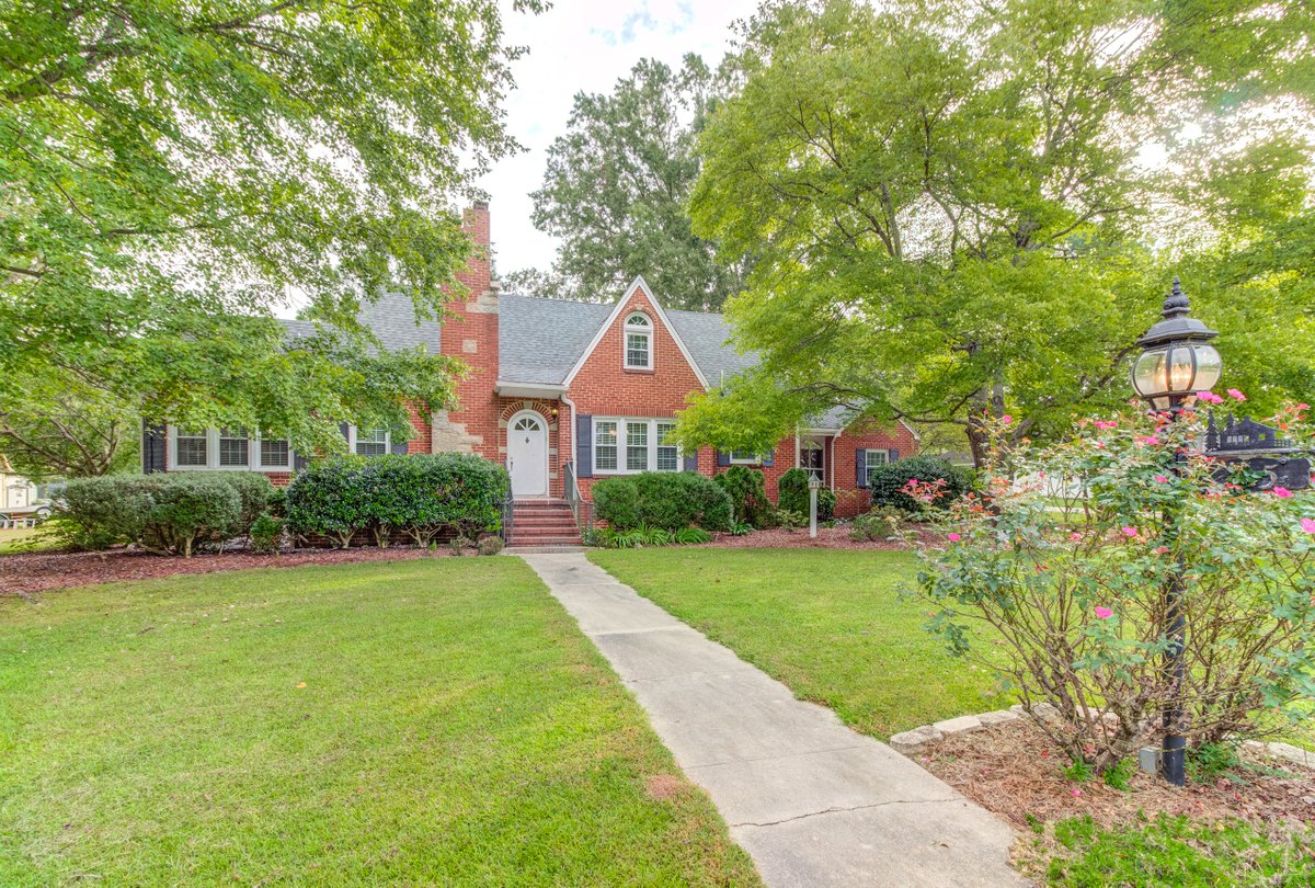 MotionPads's tweet image. Hello 1948! Welcome to the modern world! @RealEstatMath #homesinmotion #knightdalenc #homesforsale