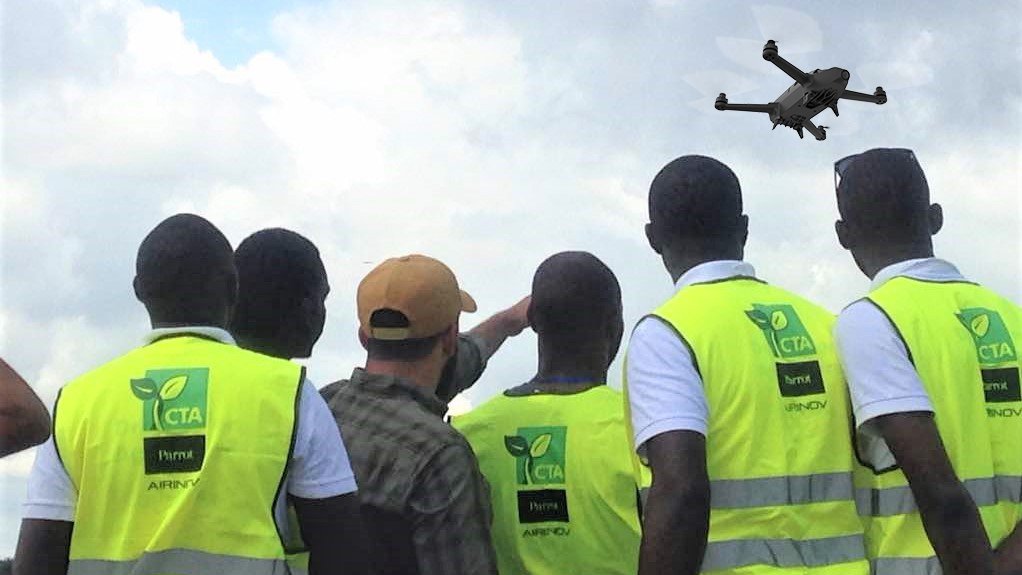Happening today: #UAV pilot training at University of Cape Coast #Ghana: delegates from <a href="/IGTFL/">Igara Growers Tea Factory Ltd 🇺🇬</a>🇺🇬 <a href="/Drones_KE/">Drones Kenya</a>🇰🇪 <a href="/GIC_Ug/">Geo-Information Communication (GIC) Ltd</a>🇺🇬 <a href="/leadsea_/">leadsea</a>🇲🇼 <a href="/GeoRes_Ng/">Geospatial Research Limited 🇳🇬</a>🇳🇬 &amp; <a href="/orbitalgis/">Orbital Solutions Global Services Limited</a>🇳🇬 are now attending | #PrecisionAg #ICT4Ag | Support by <a href="/ParrotB2B/">Parrot Business Solutions</a> 🇫🇷 <a href="/DAEE_UCC/">Dpt of Agricultural Economics & Extension,UCC 🇬🇭</a> 🇬🇭 <a href="/CTAflash/">CTA</a> #EUDev 🇪🇺