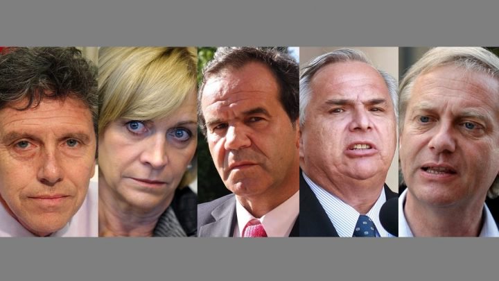 andres20ad's tweet photo. ¿Quién puede votar por un dictador?
¿Quien puede votar por un asesino? ¿Quien puede votar por un ladrón?
¿Quien puede querer 8 años más de dictadura? 
La derecha puede hacer eso, los mismos que hoy nos gobiernan votaron por todo ello. Ellos deciden hoy tu futuro y el de tus hijos https://t.co/PYefCml0Et