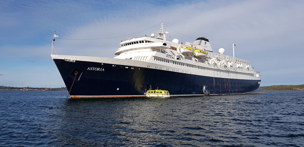 #ThursdayMotivation has to be sunshine in October when visiting #Sweden @CMVoyages 🇸🇪
