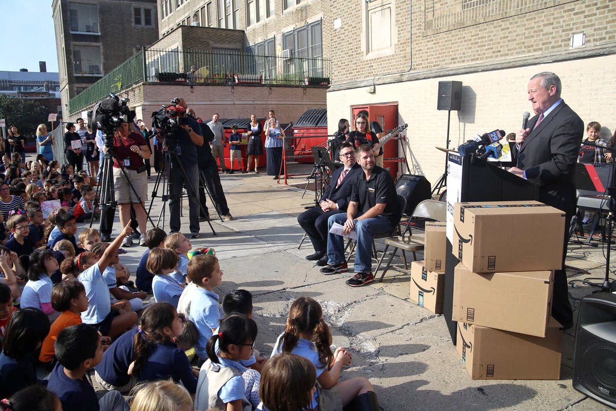 PhillyMayor's tweet photo. Thank you, @Amazon, for donating school supplies to the students at Jackson Elementary today! We have worked hard to increase our investments in public education these past few years, and we always appreciate the help of our corporate partners to support our kids. #PHLed https://t.co/uGocLxmlgZ