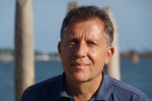 GuillaumeGelle's tweet photo. Toutes mes félicitations à Jacques Levy, professeur à @universitereims qui recevra samedi le prix Vautrin-Lud considéré comme le "Nobel de Géographie". Nous sommes fiers et honorés de vous compter parmi nous !
@CPUniversite  @FIGSaintDie @VidalFrederique  @sup_recherche https://t.co/pEtFnG3KMw