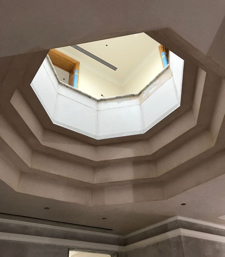 Clear_CIP's tweet photo. A light Well bulkhead project that we @Clear_CIP recently completed. #Interiors #Clear_CIP #ClearInteriorProjectsLtd #ClearInteriorProjects #Bulkhead #LightwellBulkhead #Plastering #Drylining #InteriorFitout https://t.co/6zYxK9enw4