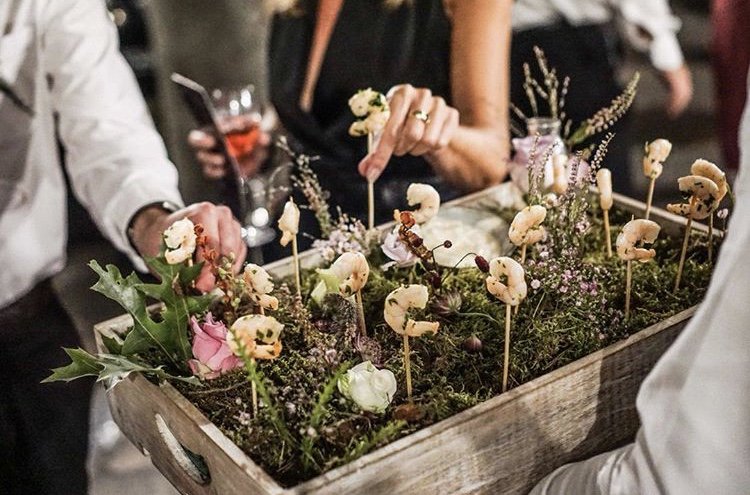 RandolphsUK's tweet photo. We are all about creativity. One of the highlights from last nights @fleursdevilles event. #privatechef #caterers #eventprofs https://t.co/wMubFVoXFu