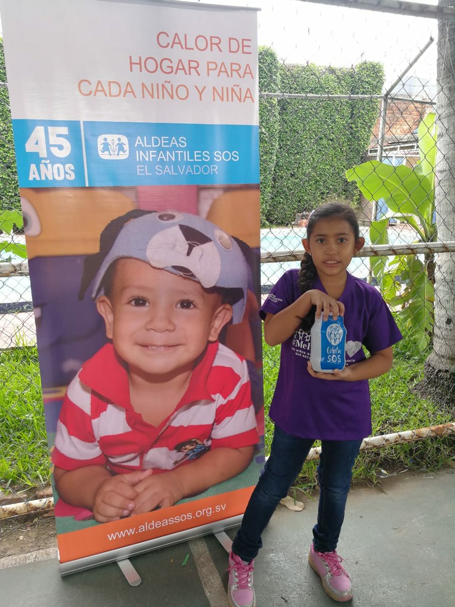 aldeassosSV's tweet photo. Agradecemos al #ColegioLehtinem por sumarse a nuestra #ColectaSOS y sumarse con un Jeans Day a beneficio de @aldeassosSV https://t.co/qfeRVn04EV