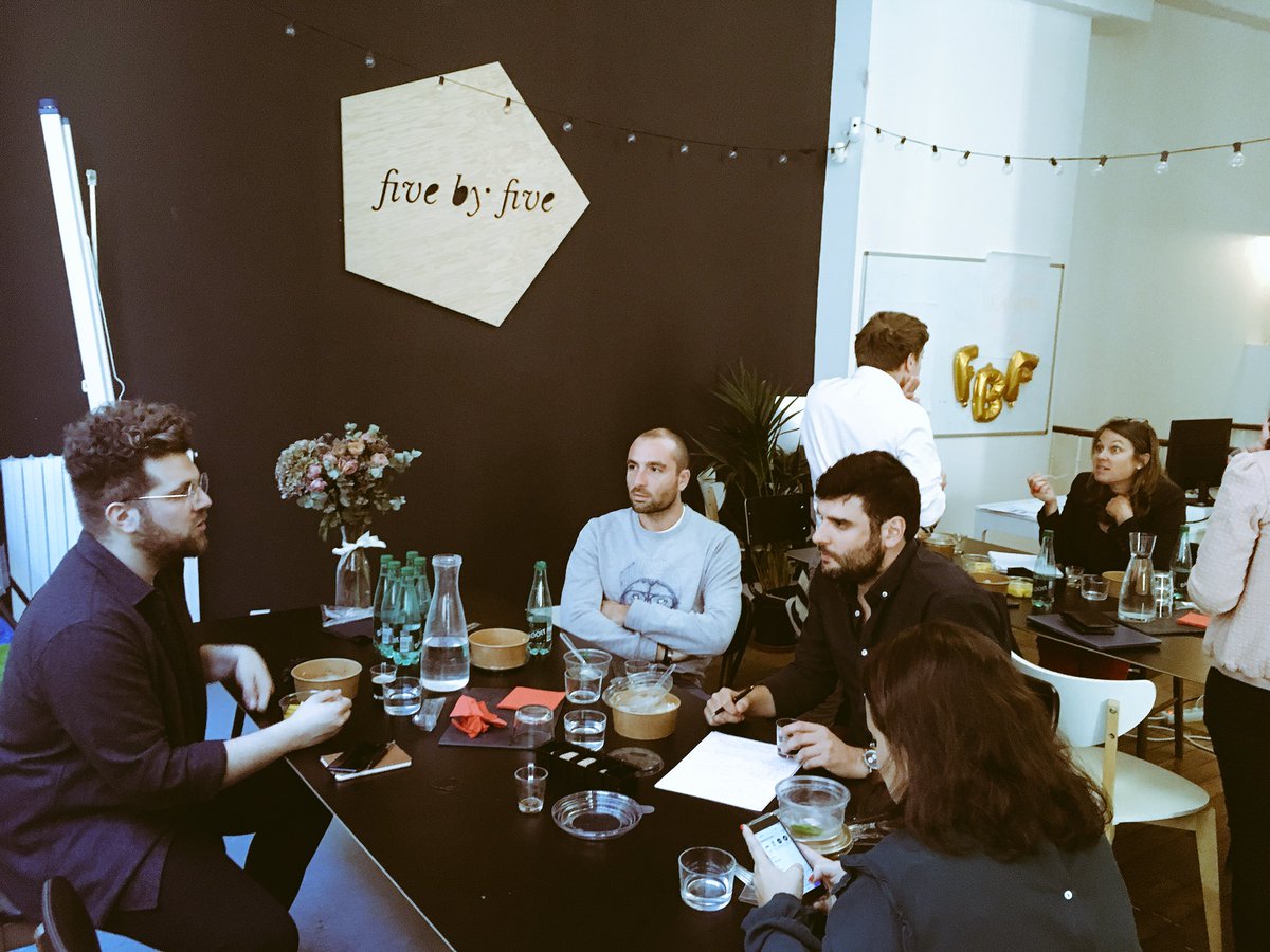 fivebyfiveio's tweet photo. That’s a wrap! Deux équipes d’intrapreneurs de la @FDJ sont de retour chez nous pour une session Growth Hacking et un Mentor Lunch - merci aux mentors Benjamin et Younes ! https://t.co/NlpkS9CaGF