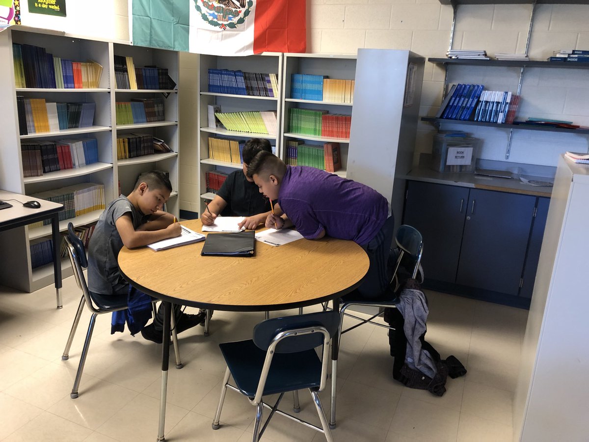 droldan116's tweet photo. LOVE hearing an ESL 3 student ask his group, “what does element mean?” And then answering him and give him examples during vocabulary work. #RLMSpride https://t.co/n71iPpovFx