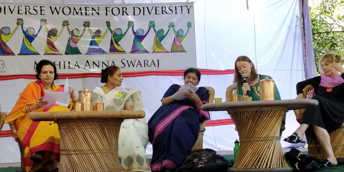 AAPremlall's tweet photo. Marilyn McHugh, Executive Director &amp; Co-Founder of @THProj and @cleseedbank  shares about Soil Health at Diverse Women for Diversity (Mahila Anna Swaraj) at Navdanya Biodiversity Farm in Doon Valley, India 🇮🇳 https://t.co/fPWQ0Rl0fi