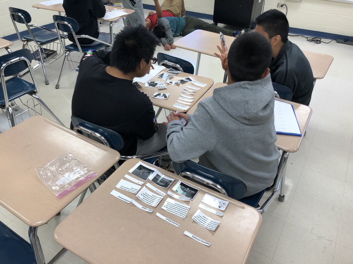 droldan116's tweet photo. Vocabulary word sort in 8th grade Co-taught social studies. #RLMSPRIDE https://t.co/jhxb5b3ani