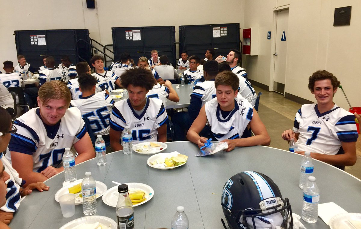 PericoDuran11's tweet photo. Another great Pregame Meal in the works, see you Knights at 3pm!🤠 #Team67 #FridayKnights #ThursdayKnights https://t.co/8y9xi4dmZo
