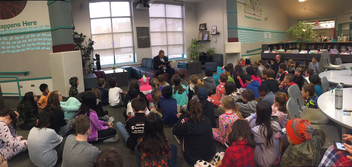 The grade 6 students enjoyed having Mr.<a href="/LorneDach/">Lorne Dach</a> in this morning for <a href="/ReadInWeek/">ReadInWeek</a>! He shared stories he wrote when he was 8 and taught us more about democracy! <a href="/EPSBNews/">EPSB</a> <a href="/LegAssemblyofAB/">Legislative Assembly of Alberta</a>  #MAK1819 #InspiringReaders #InspiringWriters