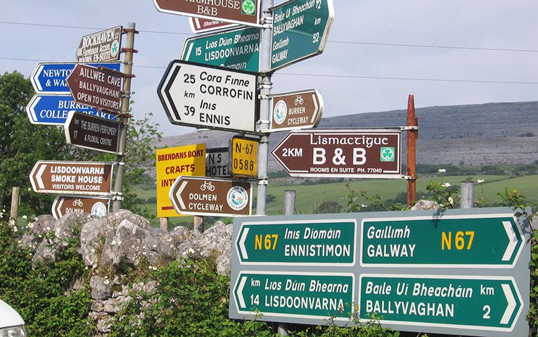 IreLuxuryTravel's tweet photo. Seeing Ireland by road is a vacation unlike any other! Here are our top tips for planning a luxury driving holiday in Ireland! https://t.co/tk7zDA8y4f #LoveIreland #DrivingHoliday #IrelandTravelTips https://t.co/IXw2qUUXS8