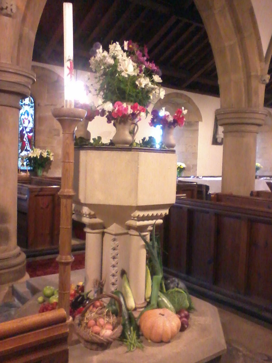StanwickGroup's tweet photo. Busy day tomorrow at #Forcett. At 9.30am @ef_mtschools (Eppleby branch) have #HarvestFestival then at 7pm it's the benefice #HarvestFestival & #HarvestSupper in the church. If you can bring a plate of finger food that's fine. If you can't that's fine too, still come. Pics 2012 https://t.co/udUbBMcQl0