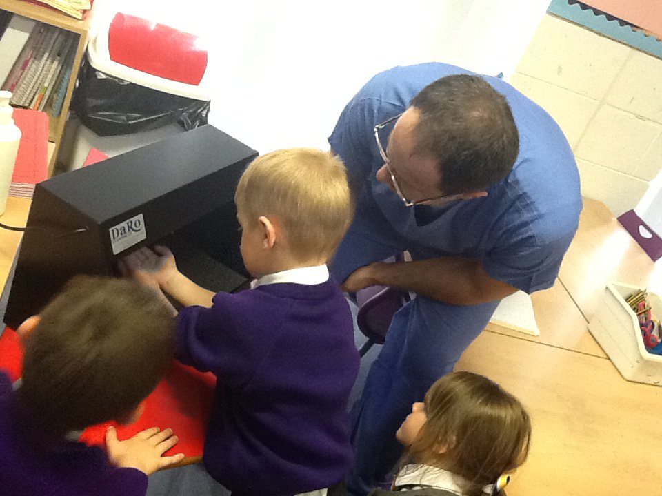 EmmausKS1's tweet photo. Year 1 were lucky enough to have a visit from Dr Hasara. They got to listen to each other's heartbeats, check their hands for germs and even see a skeleton up close! #year1science #emmausyear1 https://t.co/yYsA13C9qM