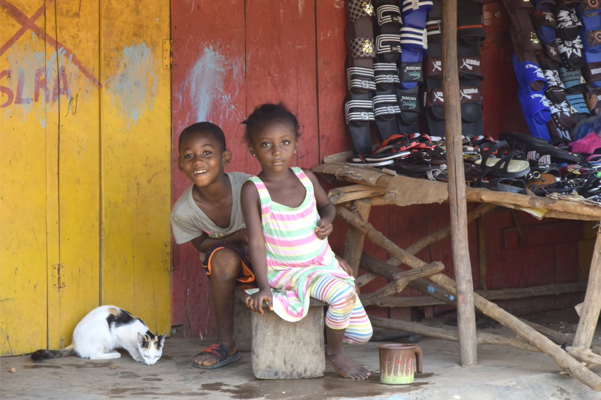 PalmDoneRight's tweet image. True #community building goes beyond monetary donations. #PalmDoneRight engages the communities in which it is grown in order to understand their needs and provide opportunities for improved lives.