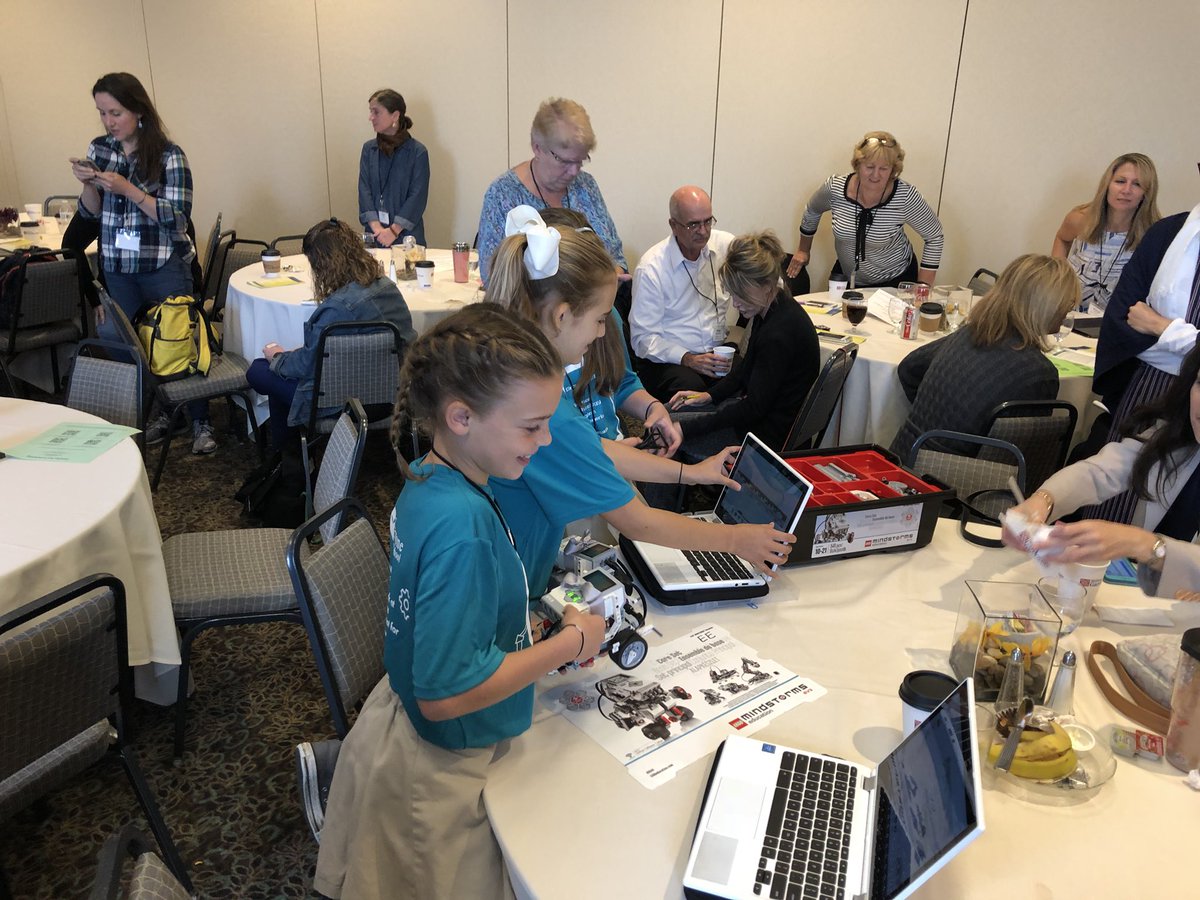 techlane's tweet photo. Girls leading the way in robotics! I love it, Cornerstone Community School. #GARed18 https://t.co/s3EXdgSrAu