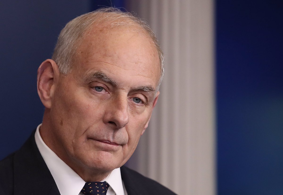 Mike Shrapnel as Mike Kelly