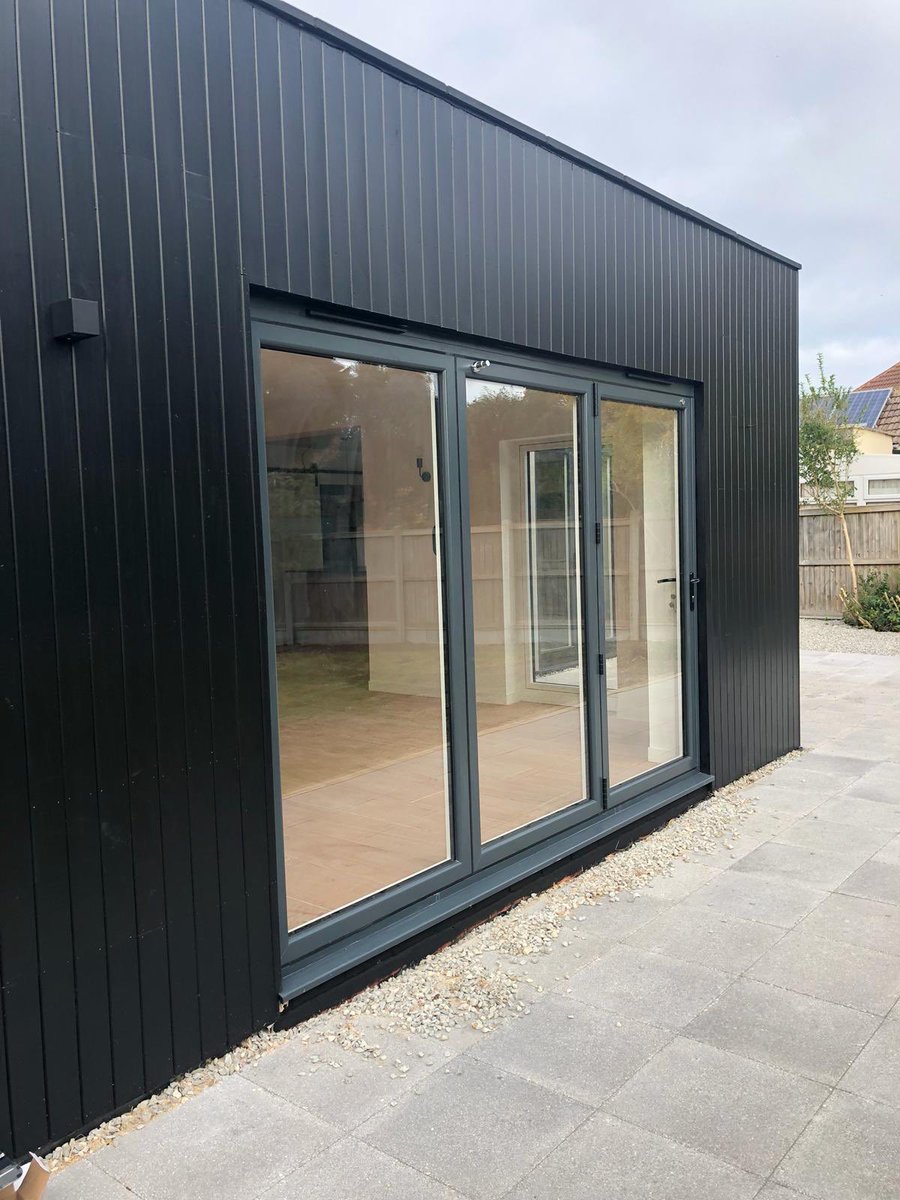 tradefit4u's tweet photo. This home project is undergoing works by us ❤️our front door by @solidorltd, our smarts aluminium bi folding doors 🚪 and the beautiful @residencecollection flush fitting Upvc windows all fitted locally in Broadstairs 🏡 #thanet #doors #bifolds #solidoor #home #goals #residence https://t.co/5isEgPTGkk