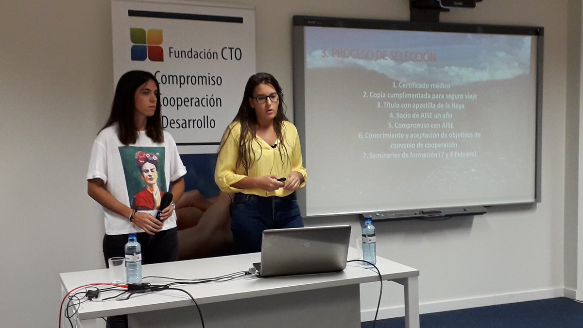 FundacionCTO's tweet photo. María Ángeles y Elvira antiguas alumnas #EIR nos cuentan hoy la campaña de @ASOCIACIONAISE y su experiencia vivida en #Ecuador.
#VoluntariadoSanitario #EIR2019 #2MIR19 https://t.co/lftmTqBA1X