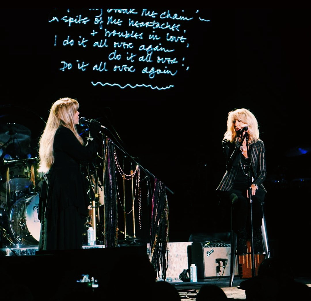 bestofstevie's tweet photo. opening night of fleetwood mac's 2018-2019 tour in tulsa, oklahoma!!
{10/03/18} https://t.co/Ozdb4ekUYR